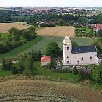 Žabonosy - kostel sv. Václava, letecký pohled od jihu (2016)