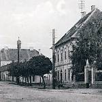 Plaňany - zaniklá rychta, pohled z Pražské ulice (1914)