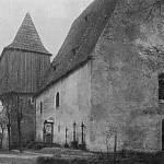 Skramníky - kostel Stětí sv. Jana Křtitele před přestavbou od západu (1895)