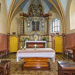 Skramníky - kostel Stětí sv. Jana Křtitele, hlavní oltář (2021)