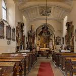Svojšice - kostel sv. Václava, pohled k presbytáři (2021)