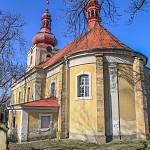Žehuň - kostel sv. Gotharda od jihovýchodu (2013)
