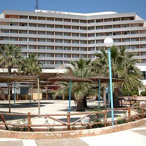 Latákia - Azurové pobřeží, hotel Meridian