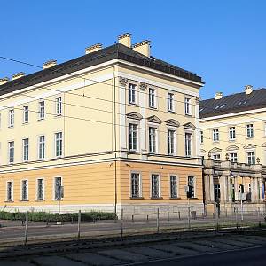 Vratislav - Královský zámek od východu