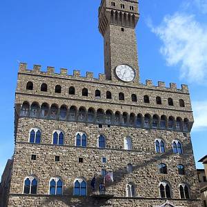 Florencie, vládní palác (Palazzo della Signoria) nebo Starý palác (Palazzo Vecchio)
