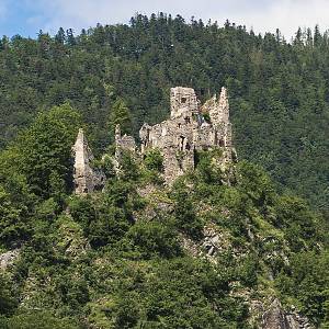 Starý hrad nad Váhom (Starhrad, Varín)