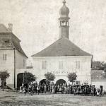 Kostelec nad Černými lesy - stará radnice (před rokem 1891, Muzeum hrnčířství Kostelec nad Č. l.)